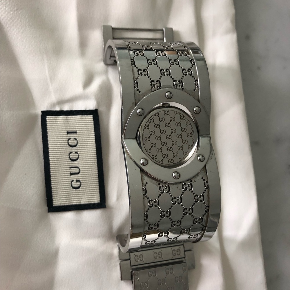 ** Authentic ** Gucci Silver Monogram Watch - image 7